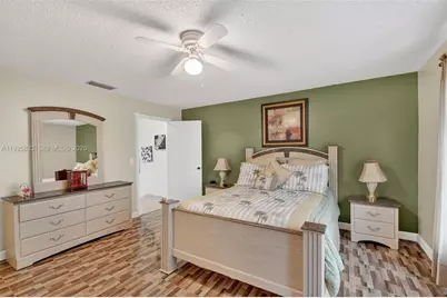 820 Salem Ln #B, Lake Worth, FL 33467 - Photo 23