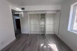 1703 NW 34th Ave, Miami, FL 33125 - Photo 9