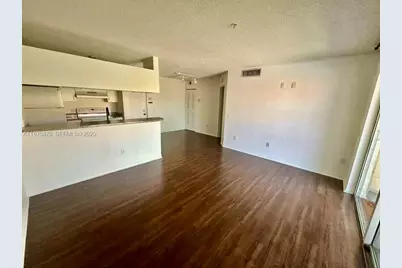 460 S Park Rd #6-305, Hollywood, FL 33021 - Photo 3