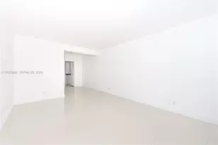 6944 Byron Ave, Miami Beach, FL 33141 - Photo 7