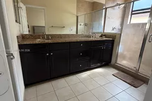 9820 NW 88th St, Doral, FL 33178 - Photo 13