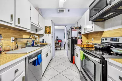 3850 Washington St #409, Hollywood, FL 33021 - Photo 11