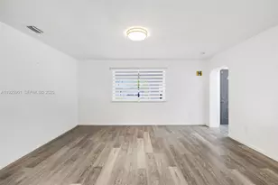 5425 SW 112th Ave, Miami, FL 33165 - Photo 9