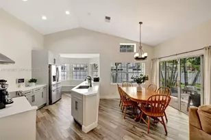 396 Bedford Ave, Weston, FL 33326 - Photo 17