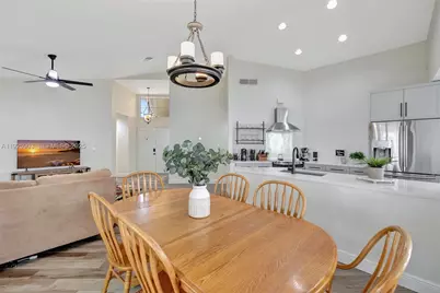 396 Bedford Ave, Weston, FL 33326 - Photo 21