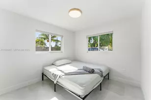 251 N 71st Ave, Hollywood, FL 33024 - Photo 19