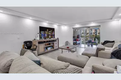 141 SE 3rd Avenue #101, Dania Beach, FL 33004 - Photo 3