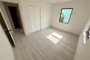 3527 NW 17th St, Miami, FL 33125 - Photo 13