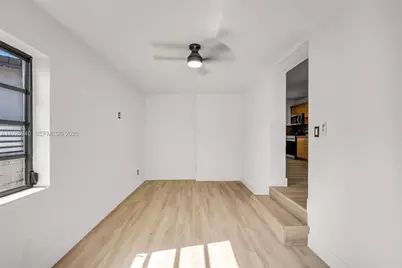 739 W 30th St, Hialeah, FL 33012 - Photo 15