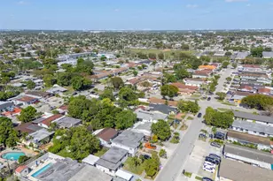 739 W 30th St, Hialeah, FL 33012 - Photo 23