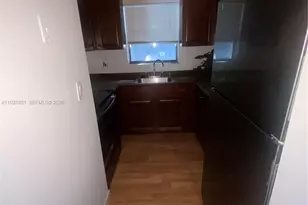 13500 NE 3rd Ct, North Miami, FL 33161 - Photo 9