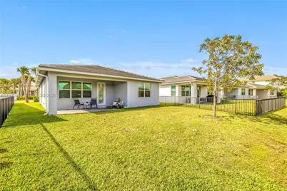 4242 Rosa Dr, Deerfield Beach, FL 33064 - Photo 11