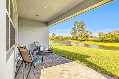 4242 Rosa Dr, Deerfield Beach, FL 33064 - Photo 15