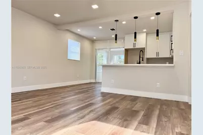 7951 NW 30th St, Davie, FL 33024 - Photo 15
