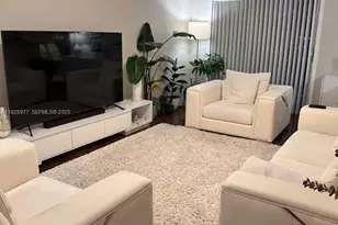 220 SW 116th Ave, Pembroke Pines, FL 33025 - Photo 3