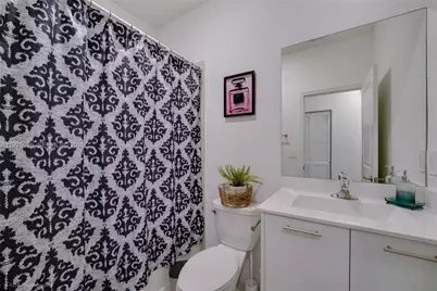 12453 NW 23rd Ct, Miami, FL 33167 - Photo 13