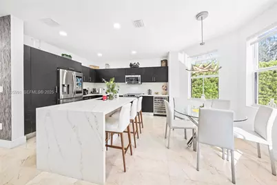 6933 NW 104th Ct, Doral, FL 33178 - Photo 23