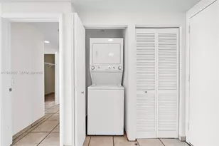 2475 Brickell Ave, Miami, FL 33129 - Photo 21