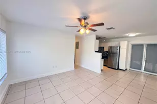 1400 N 70th Way, Hollywood, FL 33024 - Photo 7