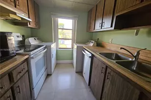 5317 SW 140th Pl, Miami, FL 33175 - Photo 7