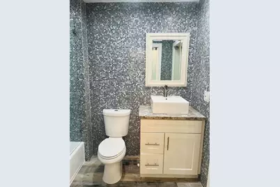 1070 NW 53rd St, Deerfield Beach, FL 33064 - Photo 9