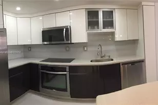 3731 N Country Club Dr, Aventura, FL 33180 - Photo 1