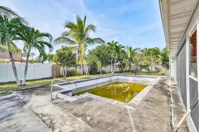 8113 Rose Marie Cir, Boynton Beach, FL 33472 - Photo 29