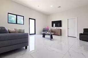 527 Perimeter Rd, Labelle, FL 33440 - Photo 11