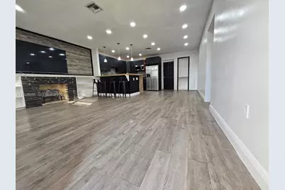 19601 NE Miami Ct, Miami, FL 33179 - Photo 3