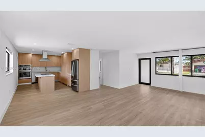 4850 SW 93rd Ct, Miami, FL 33165 - Photo 9