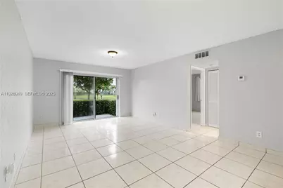 1276 SW 113th Terrace #101, Pembroke Pines, FL 33025 - Photo 15
