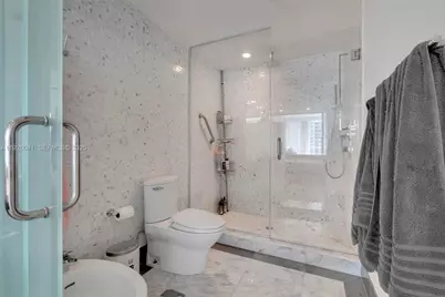 200 Biscayne Boulevard Way #3108, Miami, FL 33131 - Photo 29