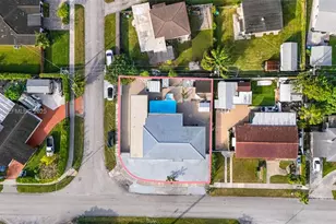 9365 SW 44th St, Miami, FL 33165 - Photo 3