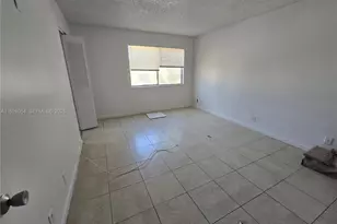 5802 NW 21st St, Lauderhill, FL 33313 - Photo 11