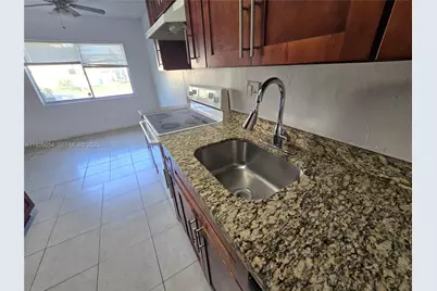 5802 NW 21st St #37-B, Lauderhill, FL 33313 - Photo 5