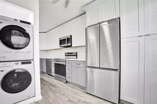 243 Castlewood Dr, North Palm Beach, FL 33408 - Photo 7