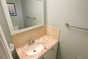 2860 Somerset Dr, Lauderdale Lakes, FL 33311 - Photo 19