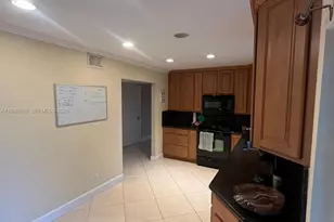 16233 Laurel Dr, Weston, FL 33326 - Photo 11