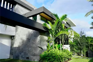 1041 N Venetian Dr, Miami, FL 33139 - Photo 5