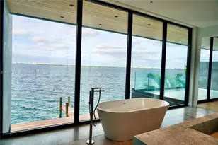 1041 N Venetian Dr, Miami, FL 33139 - Photo 27