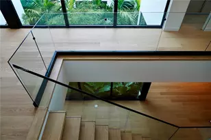 1041 N Venetian Dr, Miami, FL 33139 - Photo 37