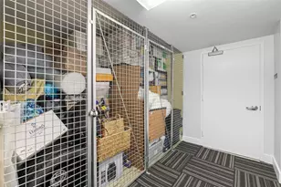 665 NE 25th St, Miami, FL 33137 - Photo 45