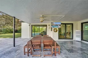 3071 Perriwinkle Cir, Davie, FL 33328 - Photo 47