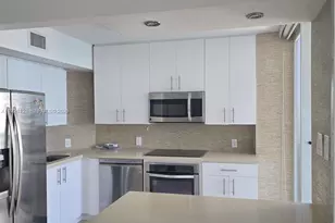 6301 Collins Ave, Miami Beach, FL 33141 - Photo 17