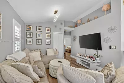 210 NW Zanzibar Pl, Port Saint Lucie, FL 34986 - Photo 5