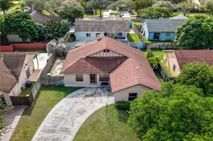 11310 SW 155th St, Miami, FL 33157 - Photo 3