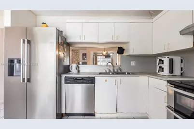 11310 SW 155th St, Miami, FL 33157 - Photo 13