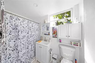 4660 E 4th Ave, Hialeah, FL 33013 - Photo 23