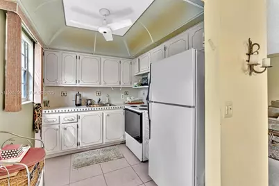 117 Westbury  E #117, Deerfield Beach, FL 33442 - Photo 9