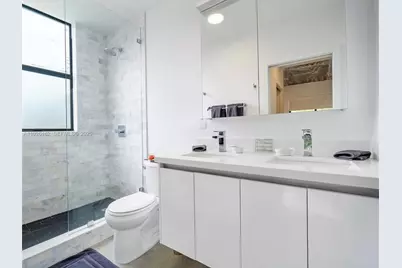 1053 NW 29th St, Miami, FL 33127 - Photo 63